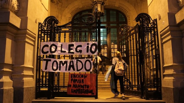 Acuña criticó a los padres y madres que apoyan las tomas\u002E