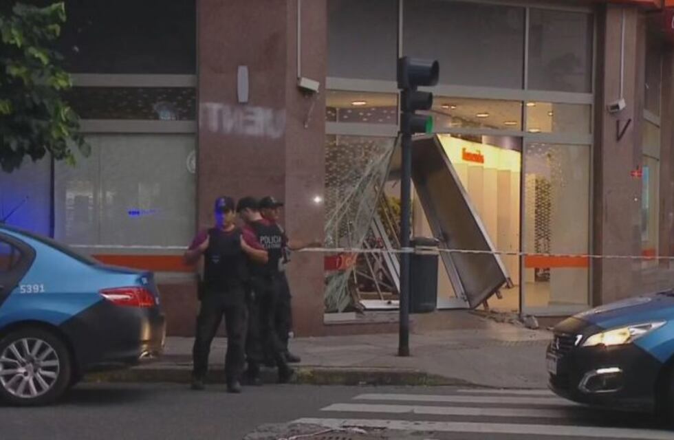 Robo, persecución y choque en Almagro