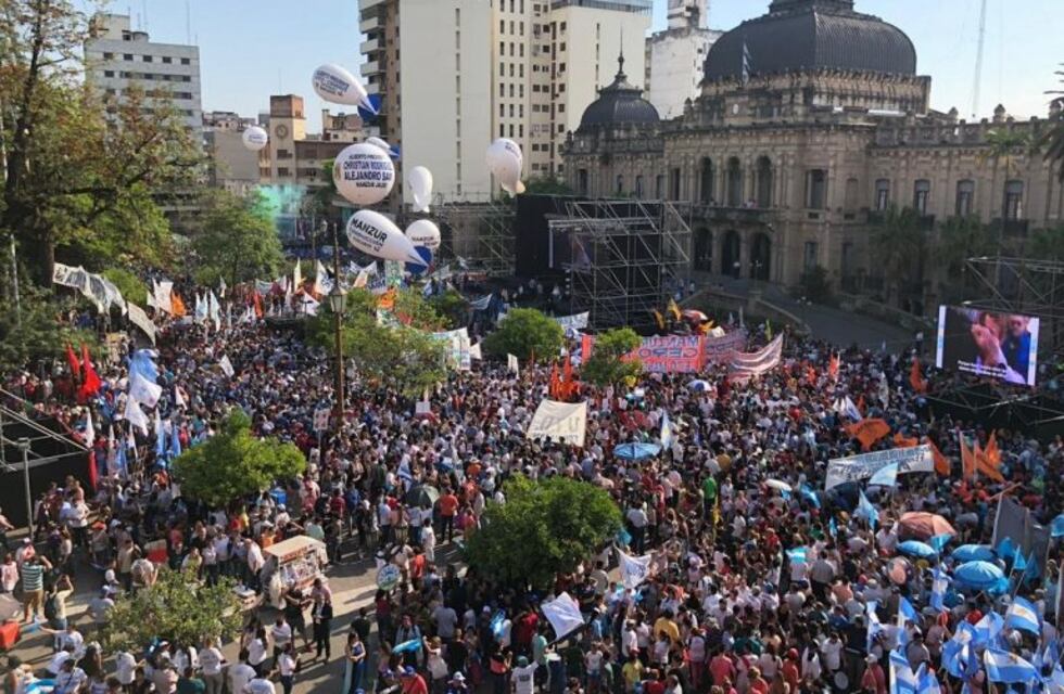 Disturbios en el cierre de campaña del Frente de Todos en Tucumán