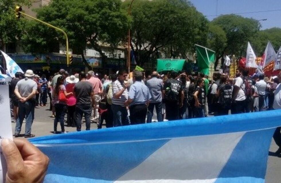 San Rafael también sale a las calles contra el tarifazo