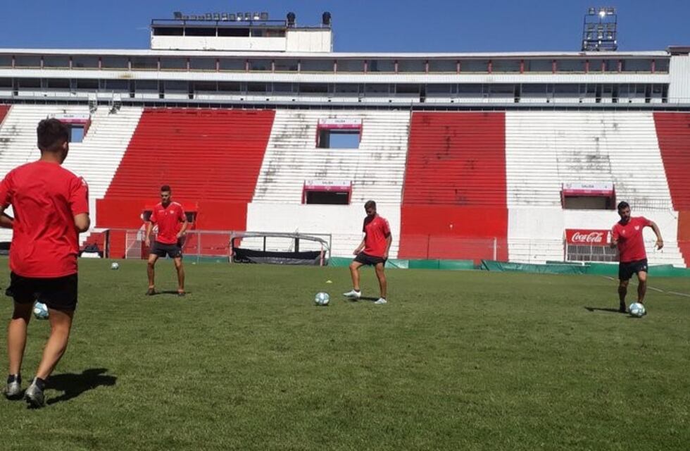 En Instituto todavía no hay certezas con el equipo