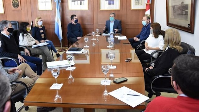 Reunión entre el intendente Luis Castellano y los concejales