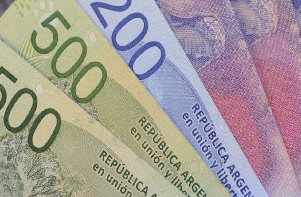 Continúa el pago de la quincenita y la última cuota del bono a empleados estatales