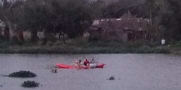 Personal de Bomberos y de la Policía encontró al menor tras dos horas de búsqueda\u002E (Prensa Policía)