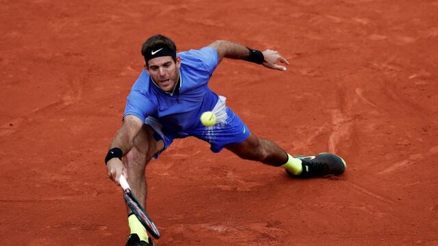 Tennis - French Open - Roland Garros, Paris, France - June 3, 2017 Argentina's Juan Martin Del Potro in action during his third round match against Great Britain's Andy Murray Reuters / Benoit Tessier
