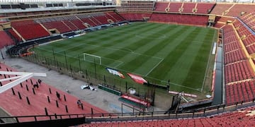 El estadio de Colón donde podría disputarse el clásico rosarino de Copa Argentina\u002E (Archivo)