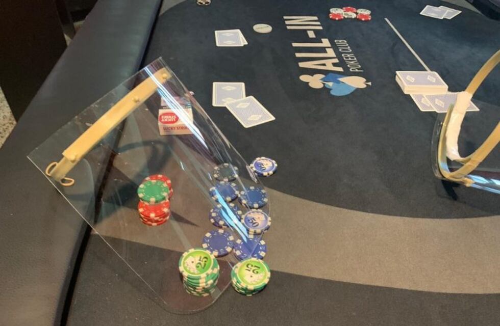 Atrapan a 20 sanjuaninos en un casino ilegal que funcionaba en un club