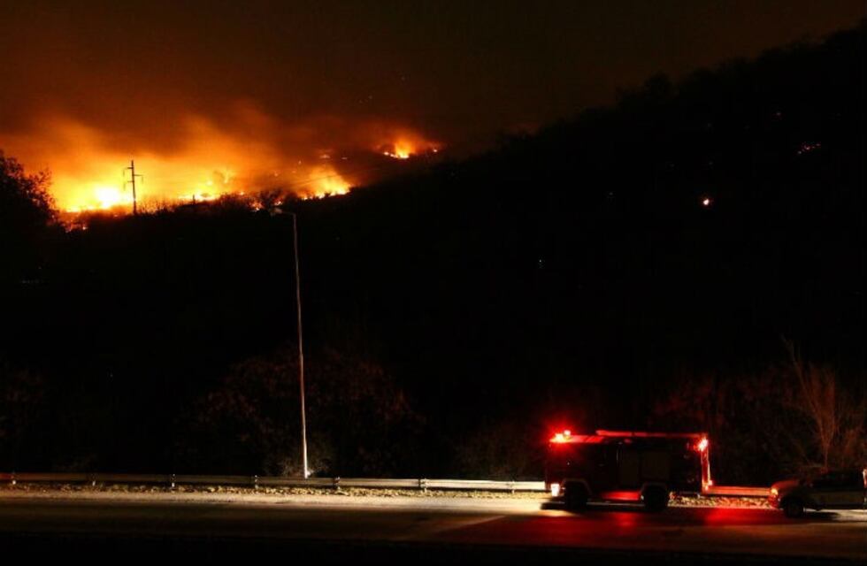 Video: así se ve el incendio cerca del Complejo Milénica