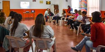 En la Casa de la Mujer se llevó a cabo una mesa de trabajo multisectorial de la que participaron diferentes Instituciones y actores intermedios de la ciudad\u002E