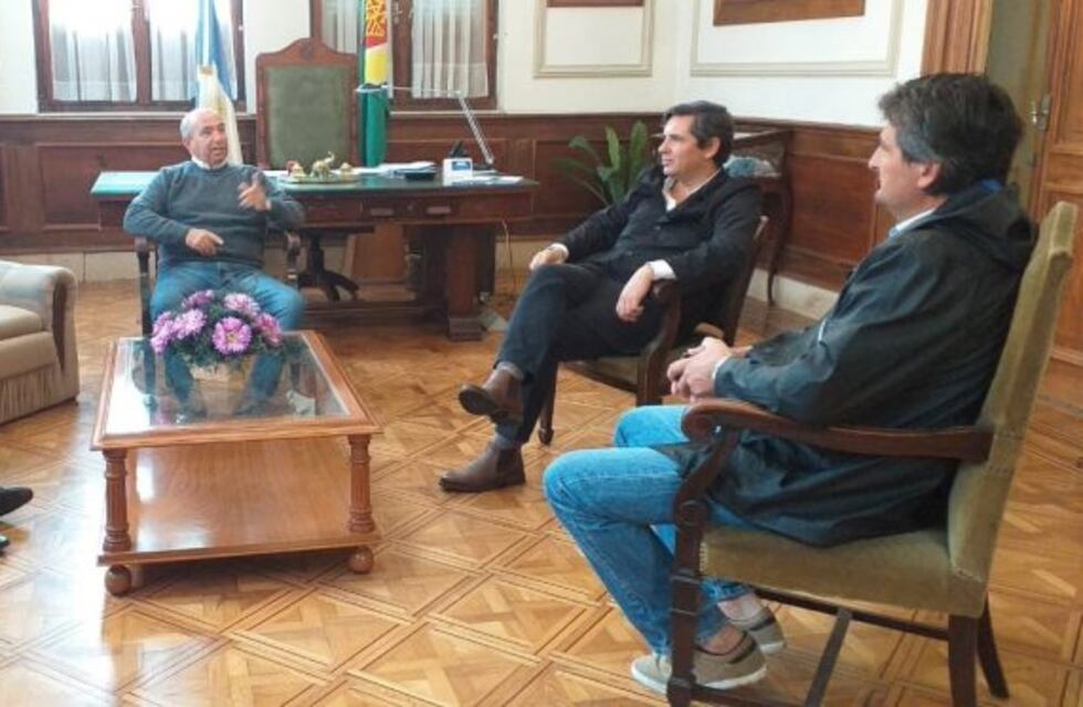 El presidente de la Cámara Económica se reunió con funcionarios municipales