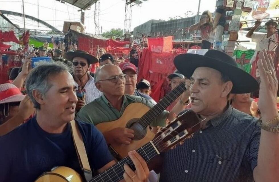 El "Chaqueño" Palavecino le cantó al Gauchito Gil