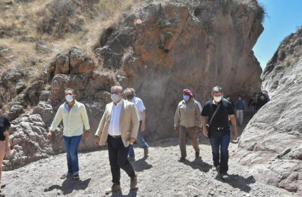 Gobierno avanzará con dique y se anunciaron 450 viviendas