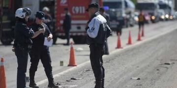 Detuvieron a un camionero que conducía borracho por la ruta 7 en San Martín, Mendoza\u002E