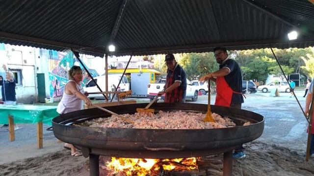 CAS Fortín Machado, Paella Gigante (foto Facebook/ CAS Fortín Machado)
