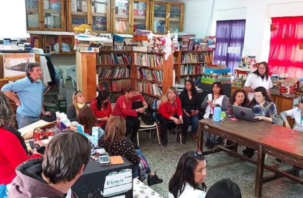 Esquel: comienzo de semana sin escuelas