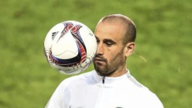 FIS848 PRAGA (REPu00daBLICA CHECA), 28/09/2016.- El jugador del Inter de Milu00e1n Rodrigo Palacio asisten al entrenamiento del equipo celebrado en Praga, Repu00fablica Checa, hoy 28 de septiembre de 2016. El Inter de Milu00e1n se enfrentaru00e1 al Sparta Praga en un partido