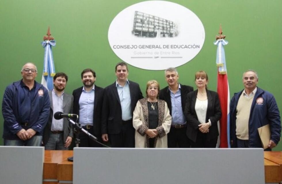 Anunciaron un programa para que mayores de 25 años terminen el secundario