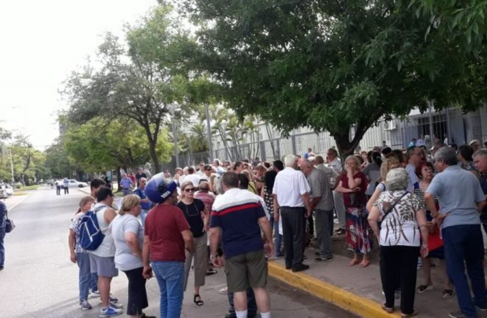 Vecinos se manifestaron contra el impuestazo municipal