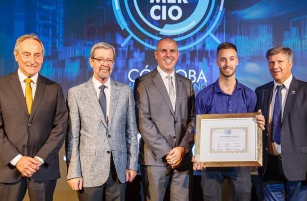 Joven de Arroyito recibió mención en los Premios al Comercio de Córdoba 2018