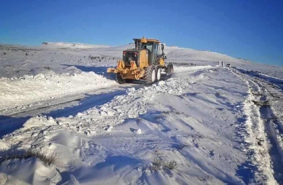 Restringen el tránsito en rutas nacionales y provinciales de la Región Andina por nevadas