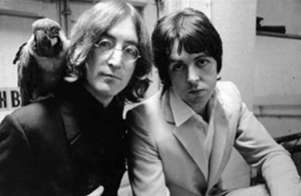 La selfie de los hijos de John Lennon y Paul McCartney que se volvió viral