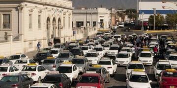 Los taxistas planean pedirle una audiencia al intendente\u002E
