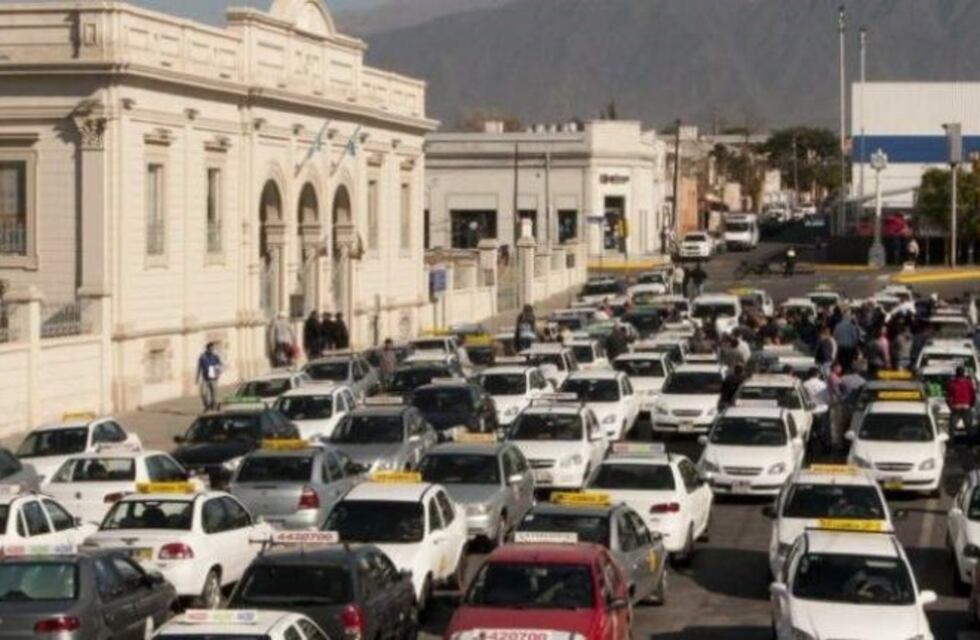 Barrientos, sobre las paradas: "Es un problema serio y nos están quitando la fuente de trabajo"