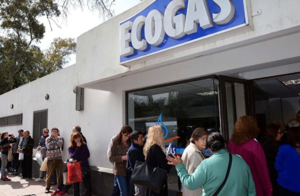 Usuarios se quejan por mala atención en las oficinas de Ecogas