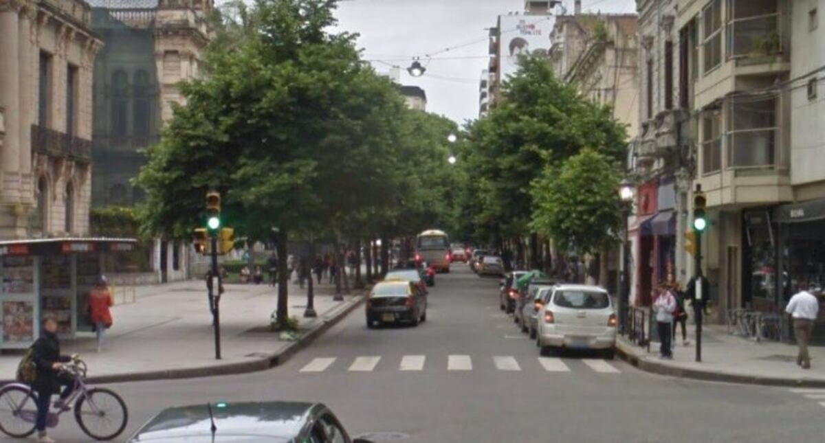 Robo en Cu00f3rdoba y Balcarce\u002E