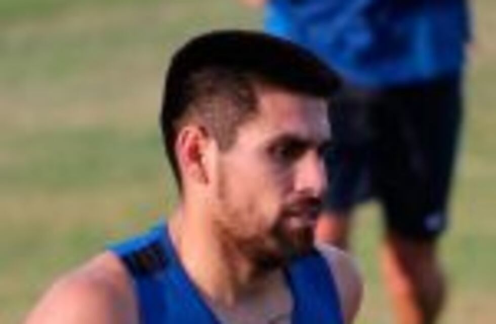 Central: Villagra, en duda para la final con River