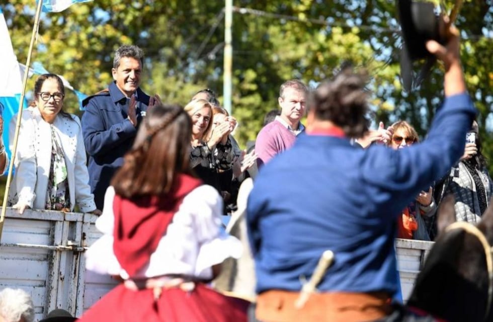 Sergio Massa, en campaña: "Mauricio Macri desprecia la Constitución Nacional'
