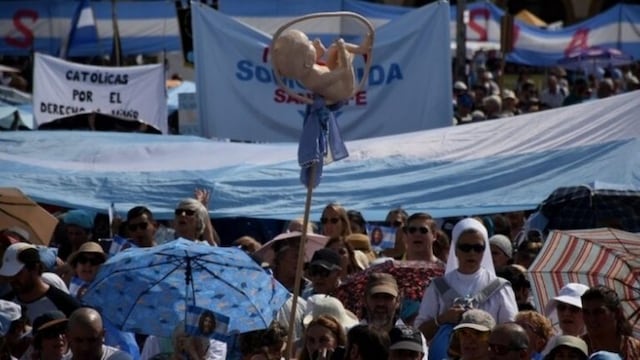 La iglesia se manifestó en contra del aborto (Foto: Twitter)