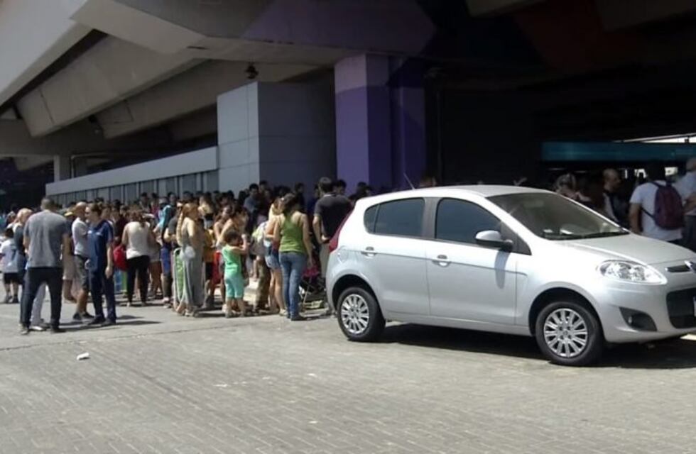 Desbordes por la demanda de vacunas contra la fiebre amarilla