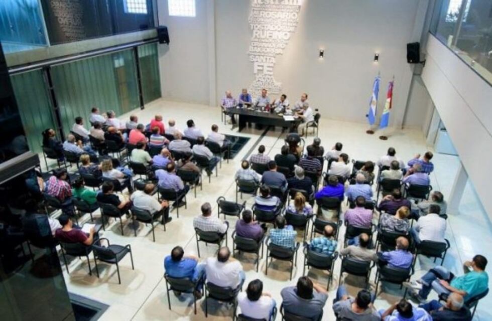 Municipales desoyeron la conciliación obligatoria y ratificaron el paro
