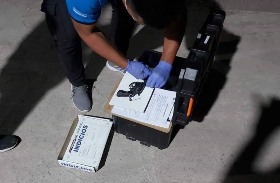 No le importó la cuarentena: amenazó con matar al policía que lo parara en la calle