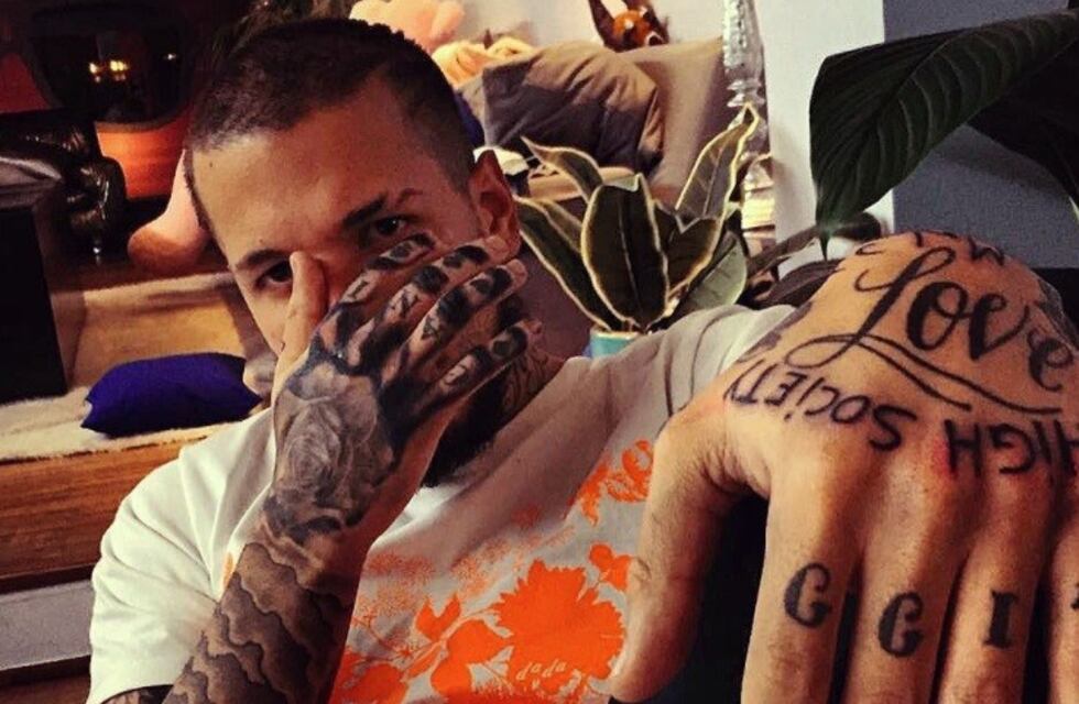 Alexander Caniggia se tatuó ¡la cara!