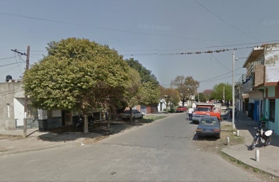 Se encontró con los ladrones en su casa, pudo avisar a la policía y los detuvieron