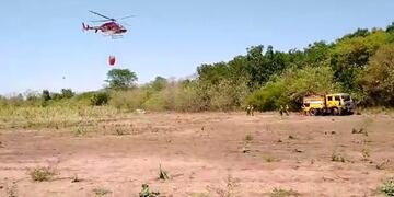 Lucha contra el fuego en las yungas de Jujuy