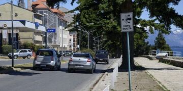 Comenzó a funcionar en Bariloche el sistema de fotomultas