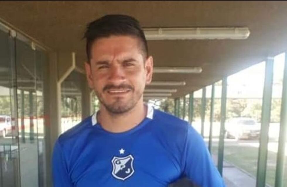Paulo Rosales ya se puso la camiseta de General Paz Juniors