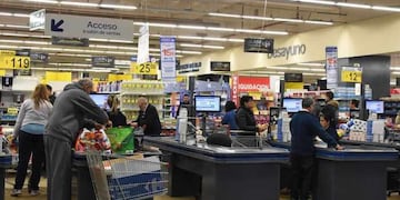 Cierre dominical: habru00e1 mu00e1s controles a supermercados el pru00f3ximo domingo