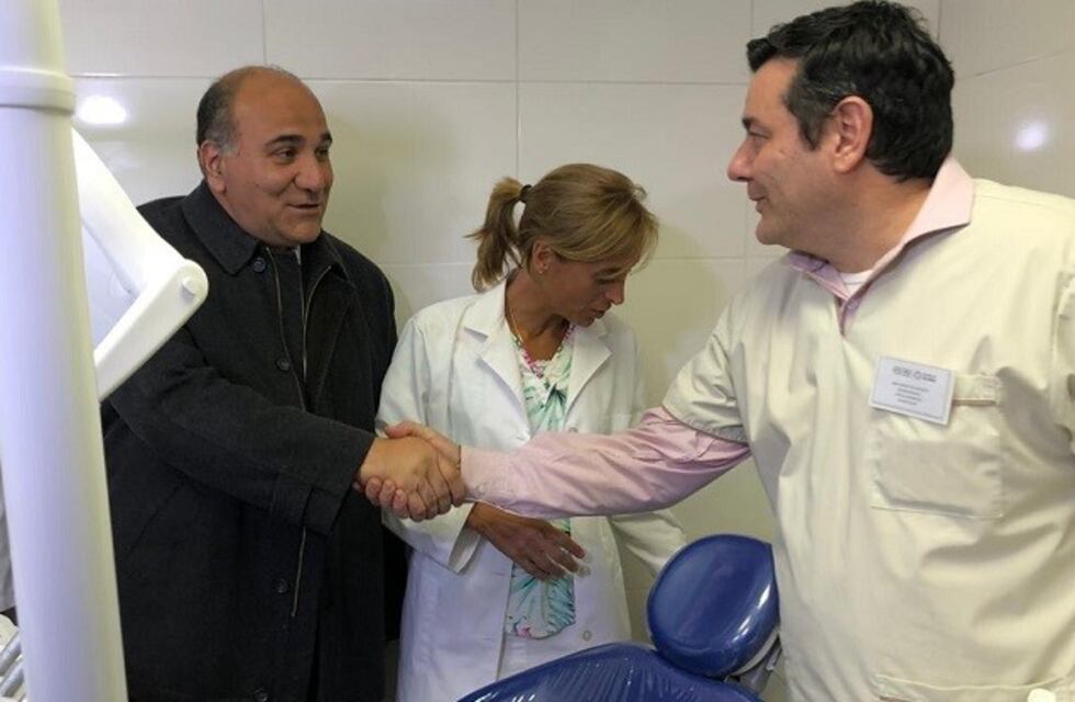 Manzur inauguró la moderna Policlínica de El Manantial