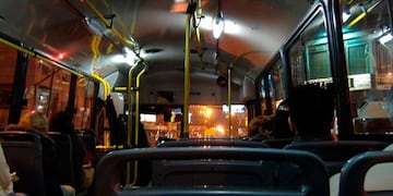 Colectivo por la noche