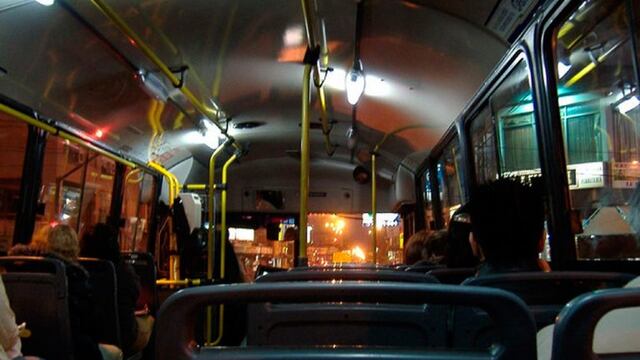 Colectivo por la noche
