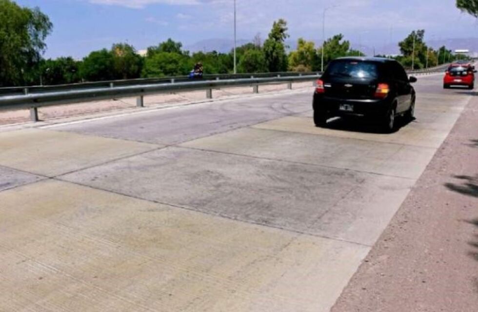Polémica por el asfalto inaugurado en una avenida: "Es lo que hay", dijeron en Vialidad