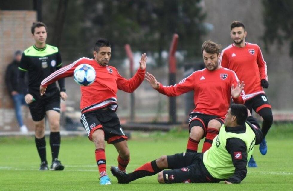 Newell's planea cubrir la mitad de la deuda y financiar los 10 millones de pesos restantes