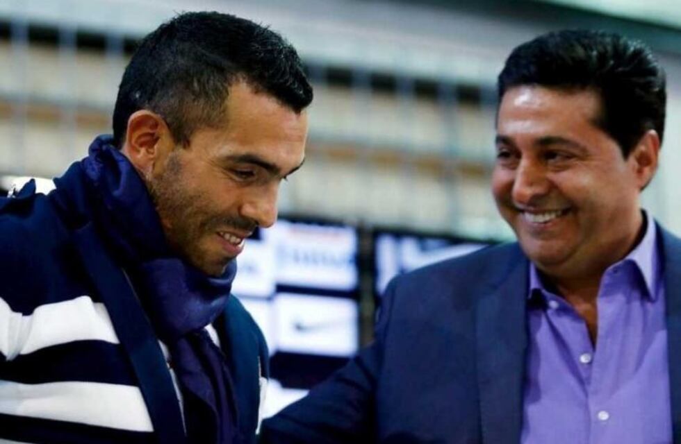 Daniel Angelici habló sobre la situación de Tevez