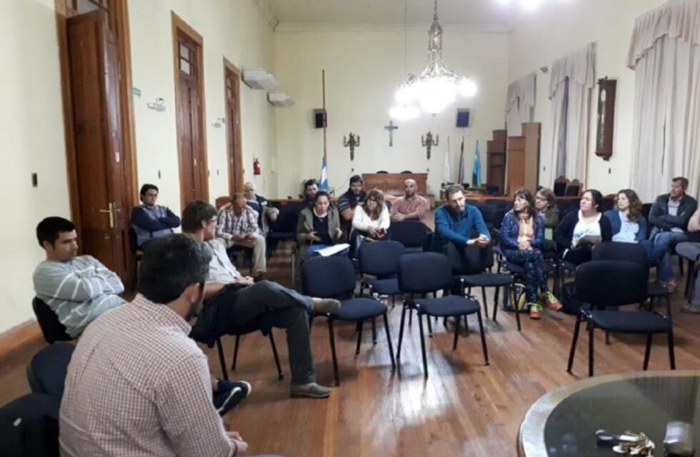 Sigue el debate en el HCD: ya aprobó aumento del boleto de colectivo