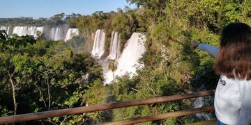 Desde este miércoles, los misioneros podrán pedir lugar para visitar las Cataratas del Iguazú