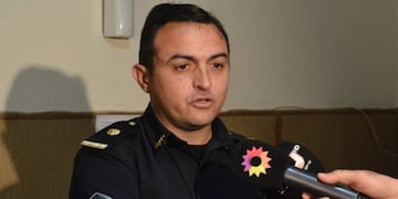 Comisario Gonzalo Bezos
(Foto: Canal Siete Bahía Blanca)